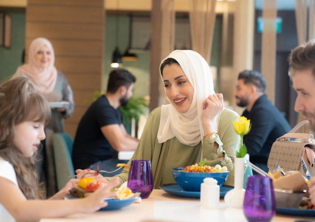 Holiday Inn & Suites Al Jubail By Ihg Al Fanatir Zewnętrze zdjęcie