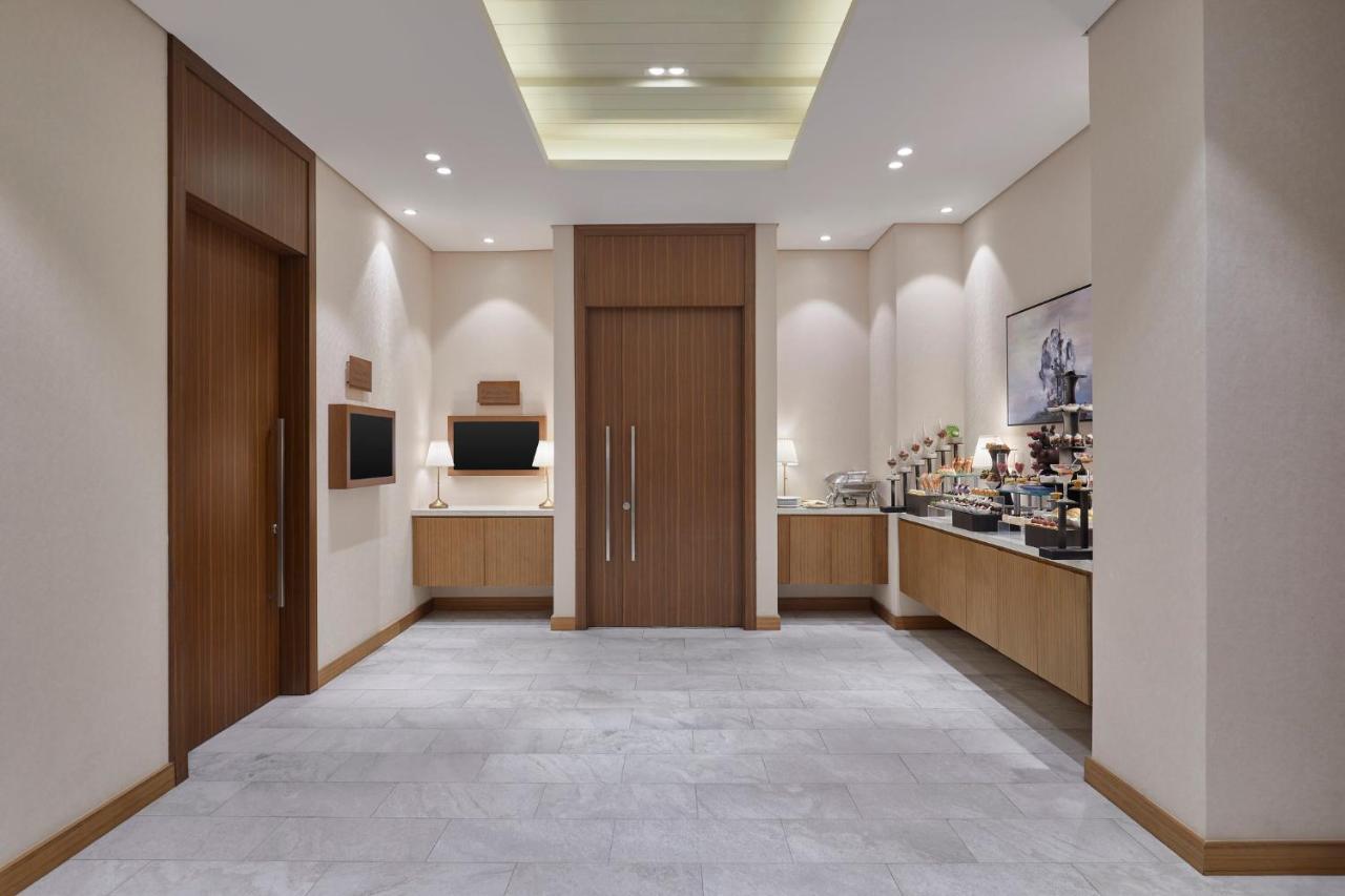 Holiday Inn & Suites Al Jubail By Ihg Al Fanatir Zewnętrze zdjęcie